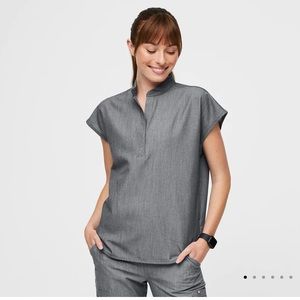 Medium Figs graphite Rafaela scrub top